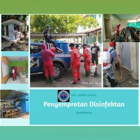 Cegah COVID-19 : SD Lab. UPI Tasikmalaya Kerjasama dengan PMI Lakukan Penyemprotan Disinfektan